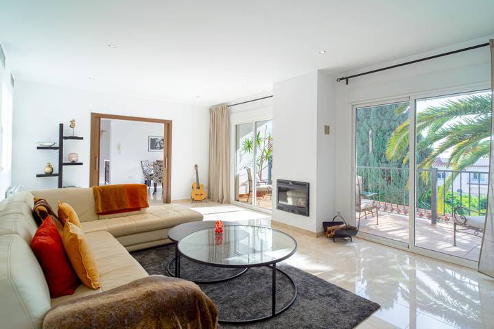 Chalet para 12 personas, con jacuzzi además de jardín y piscina en Provincia de Málaga - 4