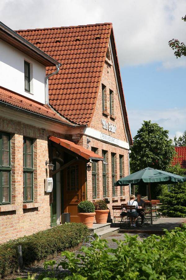 Pension & Restaurant "Alte Schule" in Kluis, Rügen