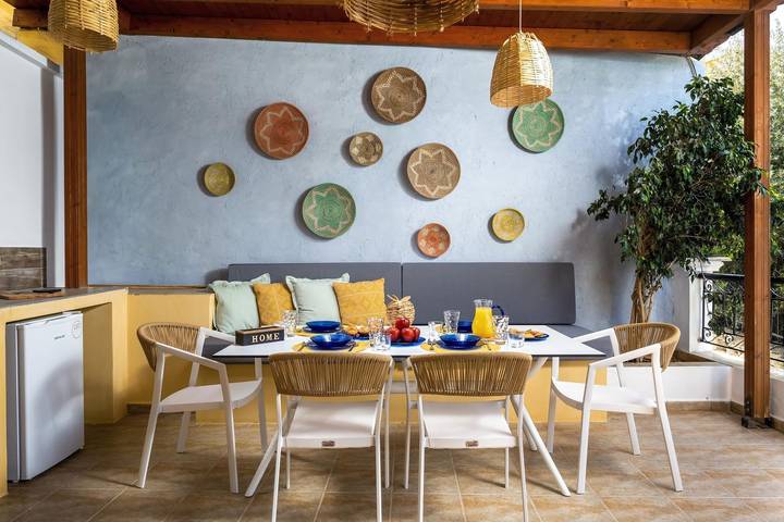 Location de vacances pour 7 personnes, avec balcon et vue sur l’océan dans Symi - 2