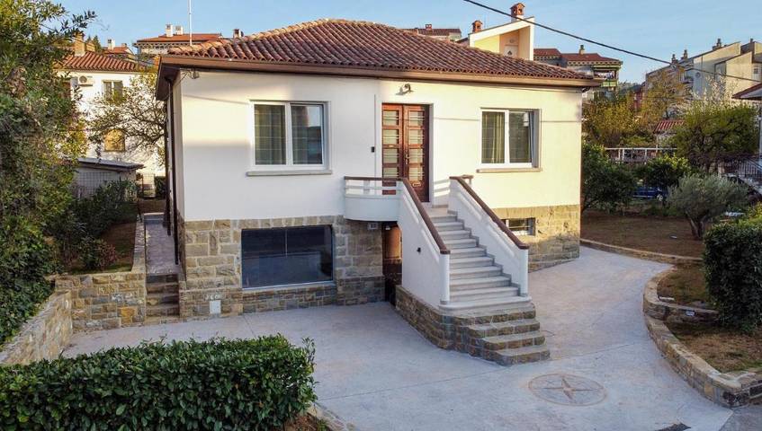 Apartament wakacyjny dla 4 osób, z sauna i widok oraz ogród w Izola