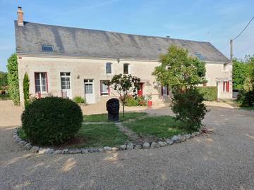 Chambre d’hôte pour 2 personnes, avec jardin ainsi que jacuzzi et sauna à Luzillé