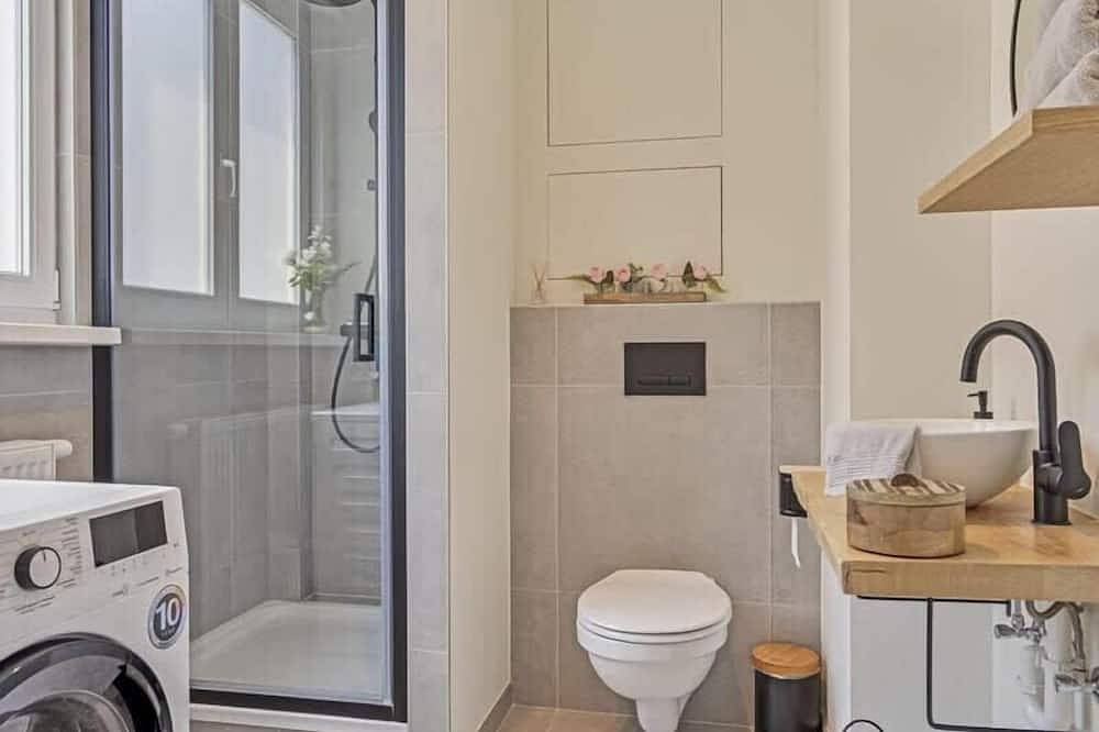 Geheel appartement, Fresh 1Br apartment @ Trendy south area + free parking in Antwerpen, Antwerpen en omgeving