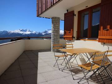 Gîte pour 7 personnes, avec terrasse, animaux acceptés à Peisey-Nancroix