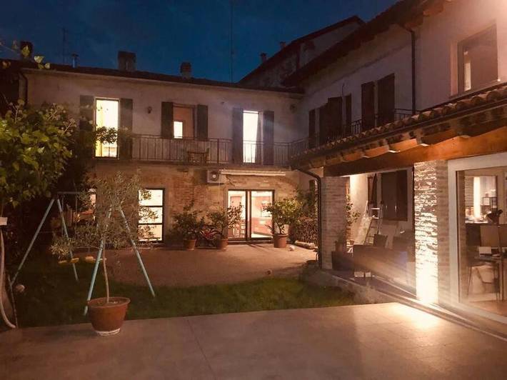 Location de vacances pour 7 personnes, avec vue et jardin, adapté aux familles
