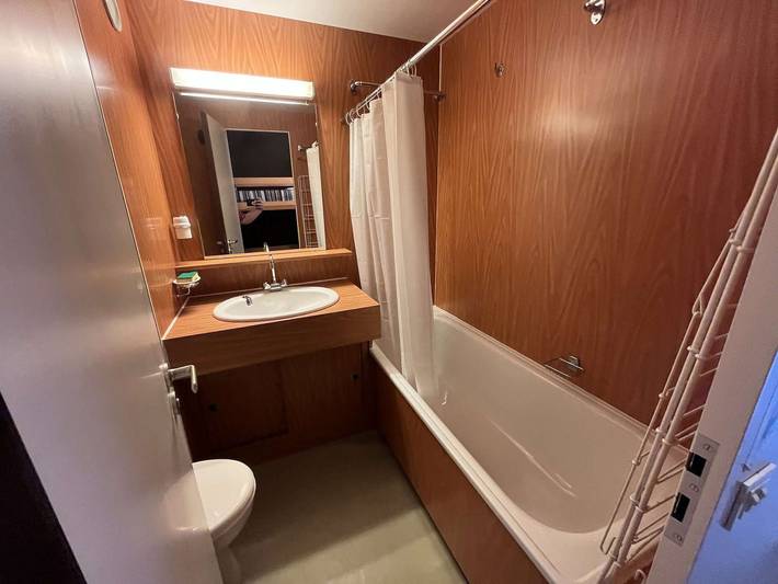 Ganzes Studio, Studio für 4 Personen, nah an Pisten und Geschäften, Balkon mit Skigebietsblick in Flaine, Arâches-la-Frasse