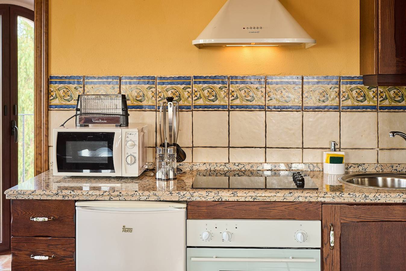 Ganze Wohnung, Ferienwohnung 'Alheli' mit Balkon, Wi-Fi und Klimaanlage in Valsequillo, Córdoba Provinz