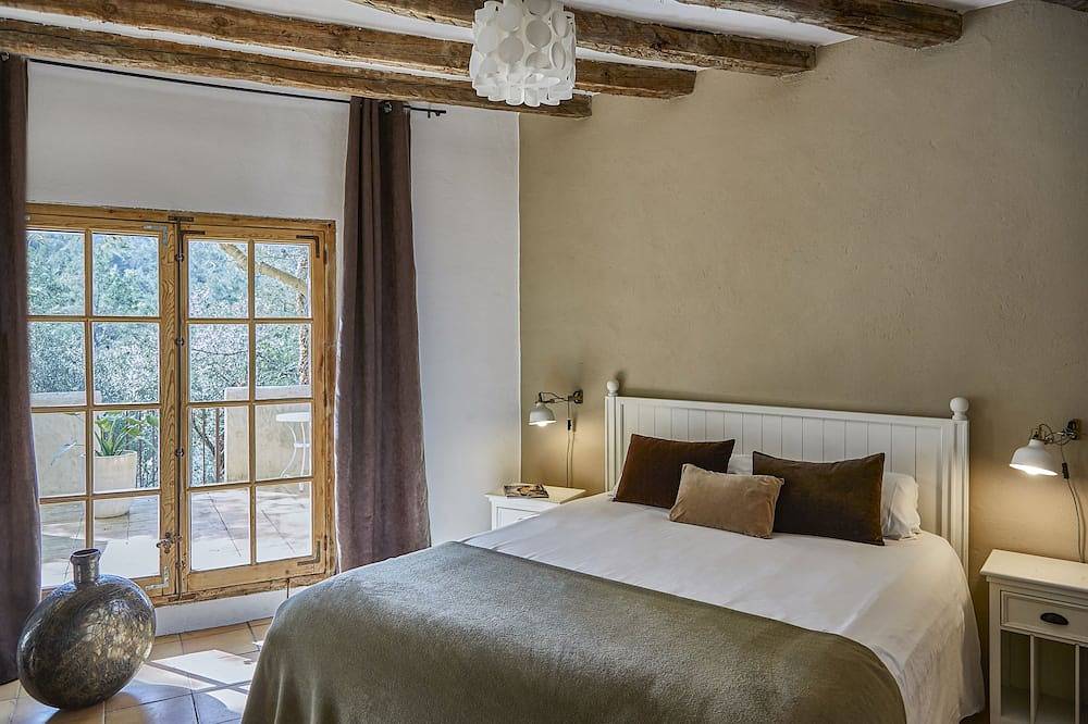 Villa Hermosa at Masia Nur Sitges, Adults only 18+ in Vora-Sitges, Canyelles (Barcelona)