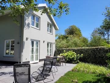 Ferienhaus für 4 Personen, mit Ausblick und Garten in Zeeland