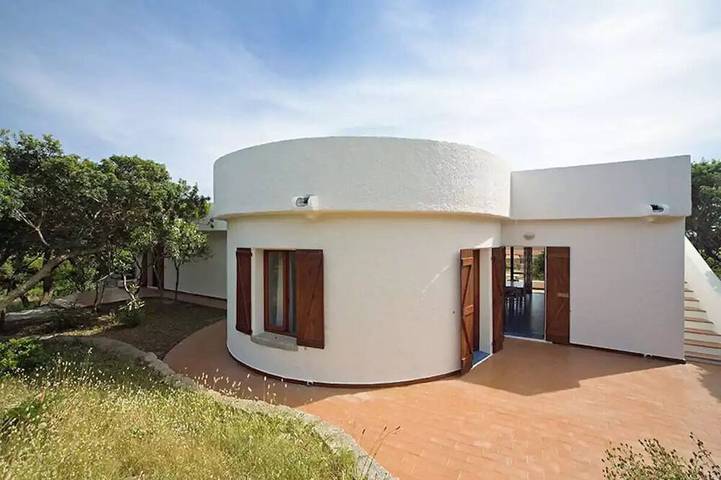 Villa pour 6 personnes, avec Jardin à Santa Teresa di Gallura