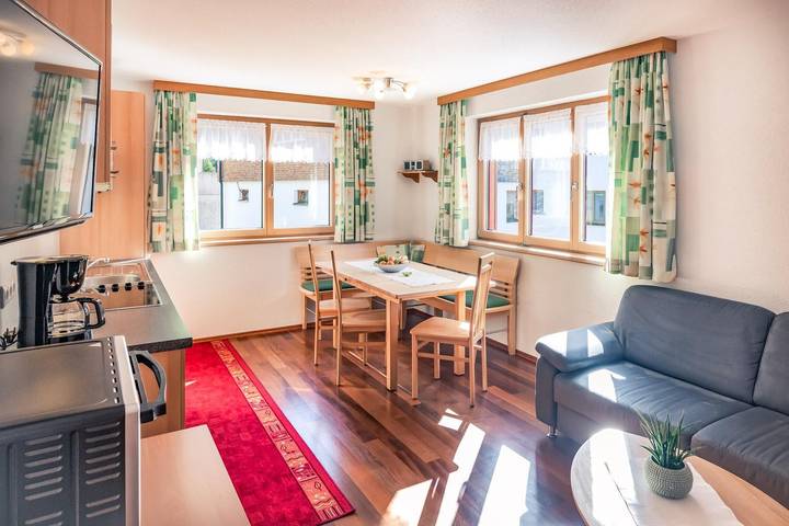 Ferienwohnung für 5 Personen, mit Garten und Ausblick, mit Haustier in Schröcken - 4