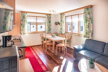 Ferienwohnung für 5 Personen in Schröcken, Allgäuer Alpen (Österreich), Bild 3