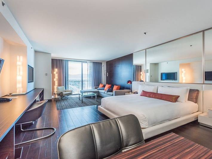 Hotel for 6 people in Paradise (Las Vegas)