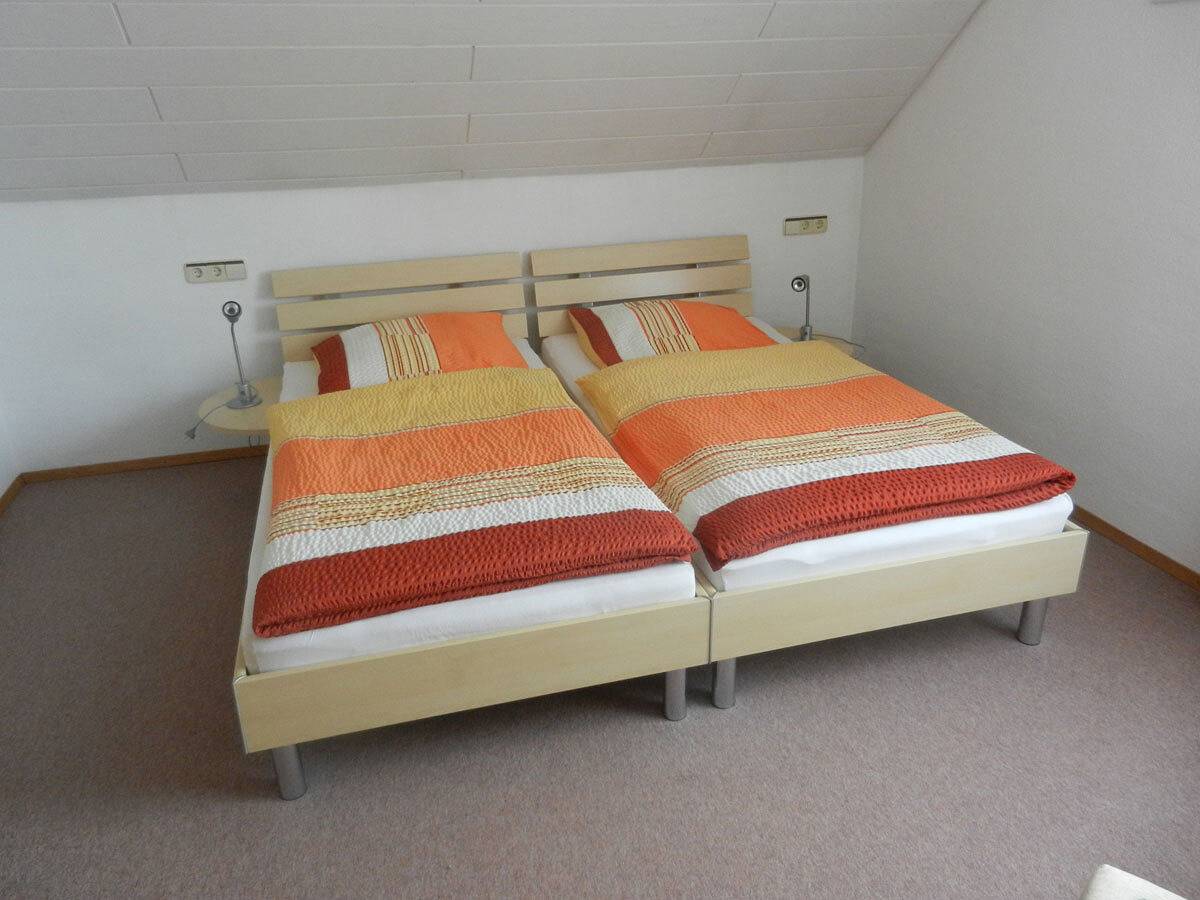 Ganze Ferienwohnung, Ferienwohnung Anni Wernicke - 3 Zimmer-Fewo, Dg , 74 m² in Markelfingen, Radolfzell am Bodensee