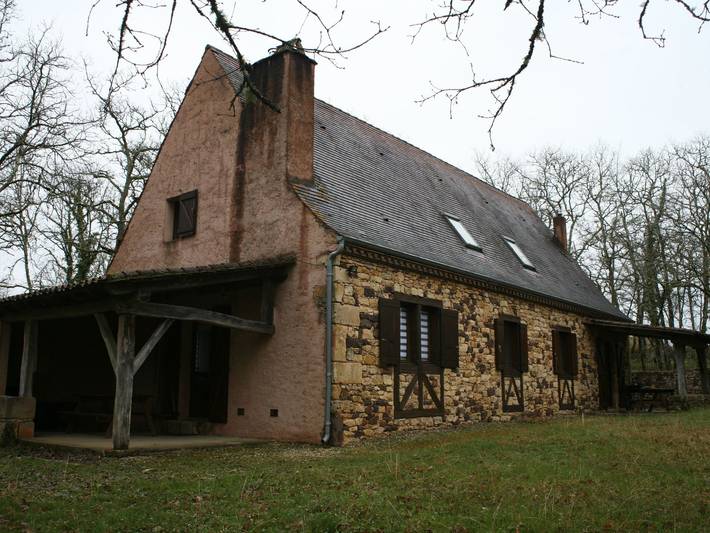 Location de vacances pour 5 personnes, avec jardin et piscine à Audrix