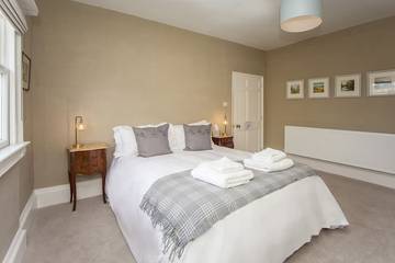 Glamping for 5 People in Bath, The Cotswolds, Photo 4