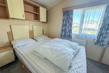 Static Caravan for 8 People in Great Yarmouth, Norfolk, Photo 1