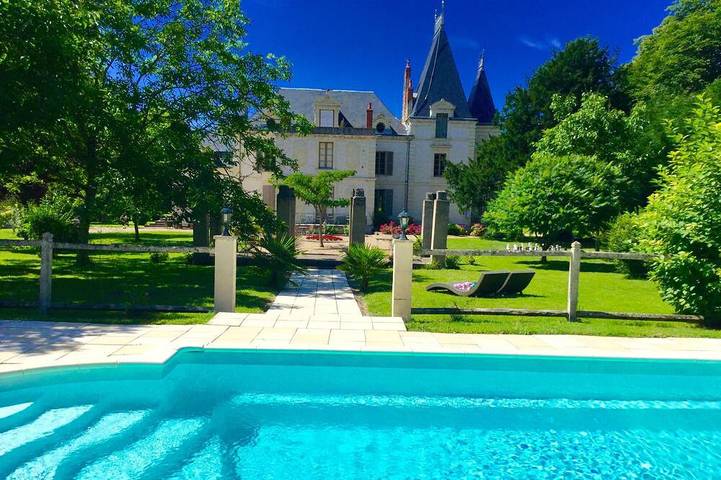 Maison de vacances pour 18 personnes, avec Balcon et Jardin à Brain-sur-Allonnes