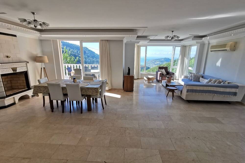Escape to Alanya: Luxury, & Majestic Views, Alanya Villa 1006 in Alanya, Antalya Province