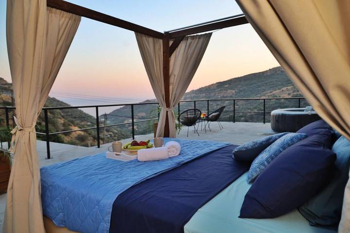 Camping für 2 Personen, mit Whirlpool und Terrasse sowie Ausblick auf Kreta