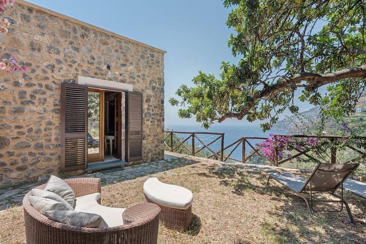 Holiday rental for 2 people, with Hot tub and Garden as well as Sauna in Amalfi Coast