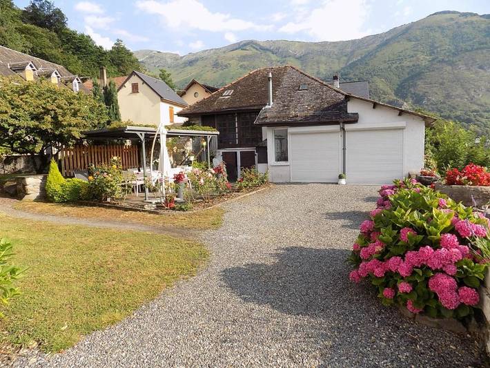Location de vacances pour 10 personnes, avec vue et jardin à Ayzac-Ost - 4