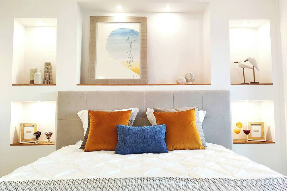 Apartamento inteiro, Charming Algarve Townhouse w/Terraces, Pool &View in Albufeira, Distrito de Faro