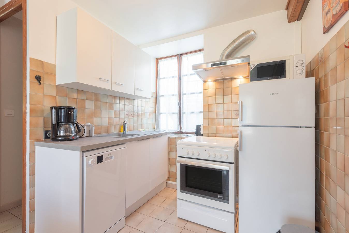 Entire apartment, Apartment 'Hautacam' – Ideal for 21-Day Thermal Stays, Mountain View & Wi-Fi in Argelès-Gazost, French Pyrenees