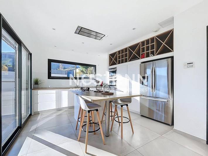 Location de vacances pour 6 personnes, avec balcon ainsi que vue et piscine à Villelongue-dels-Monts - 3