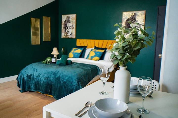 Apartment for 2 people in Huddersfield