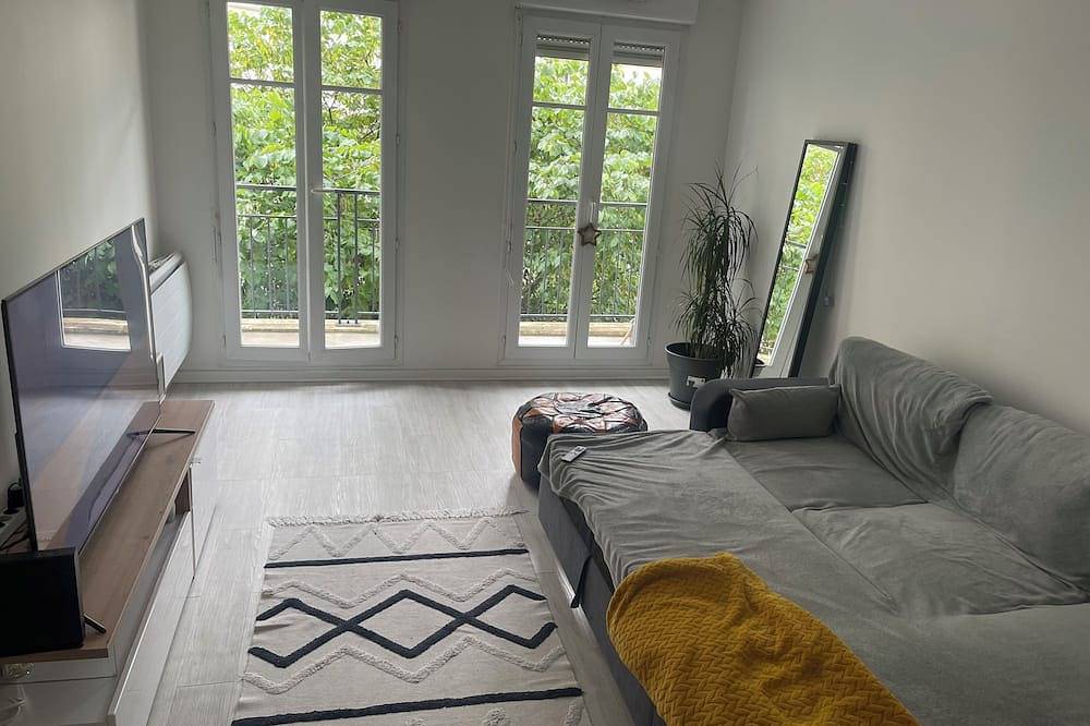 Apartamento entero, À une Minute du Rer ! Appartement Proche de Paris in Deuil-la-Barre, Valle del Oise