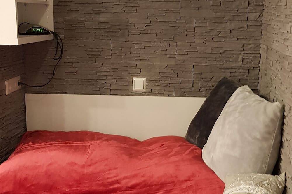 Ganze Wohnung, Modernes Appartement, Region Esslingen/Stuttgart, sehr gute Verkehrsanbindung in Wernau (Neckar), Landkreis Esslingen