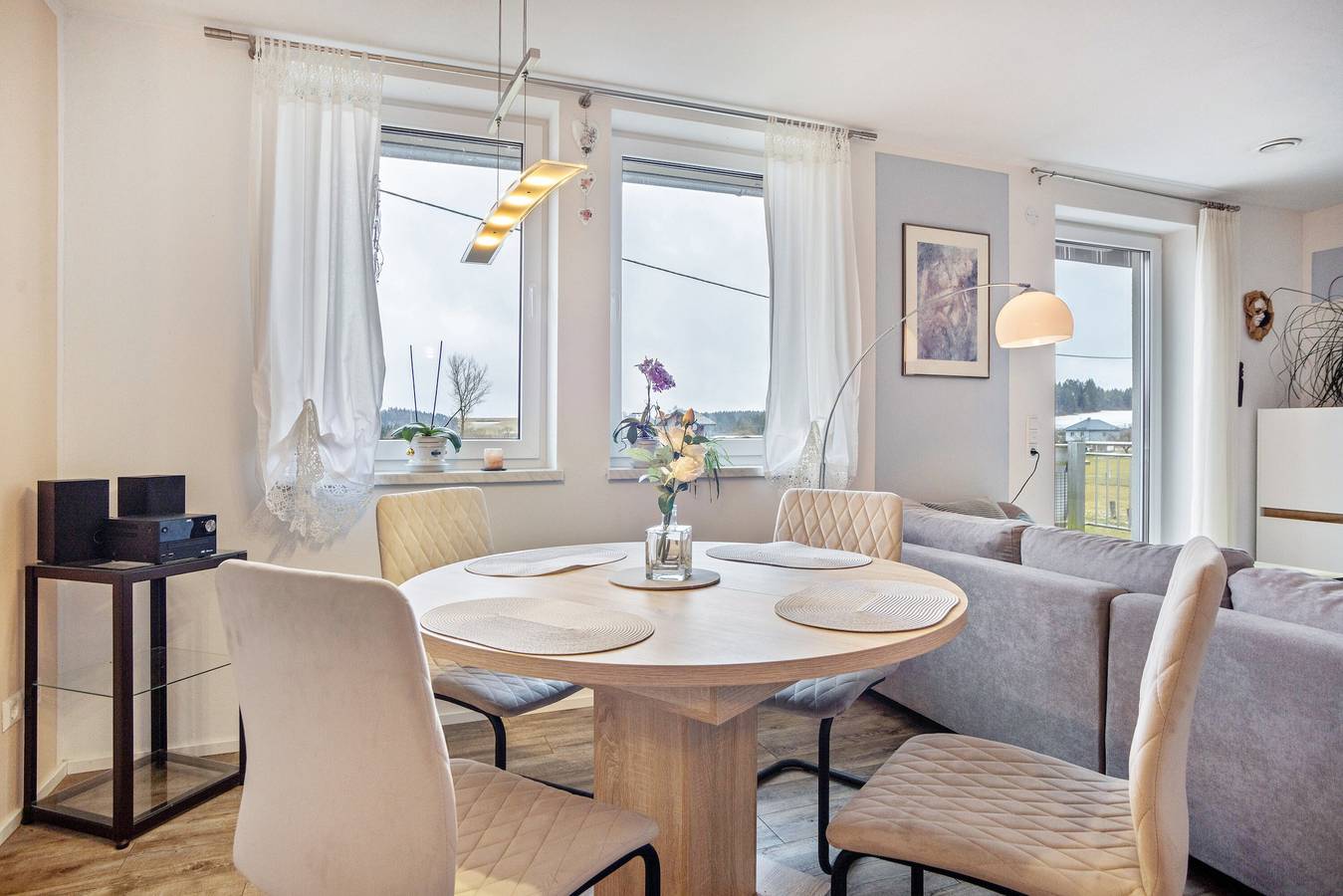 Ganze Wohnung, Apartment „Am Kappenturm“ mit Gemeinschaftsgarten, Balkon und Wlan in Hayingen, Neckar-Alb