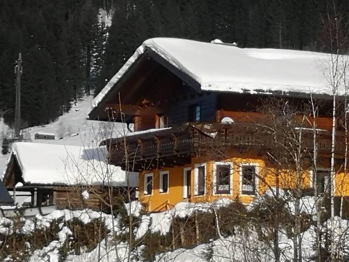 Ferienhaus für 4 Personen, mit Balkon und Terrasse sowie Garten in Sölk