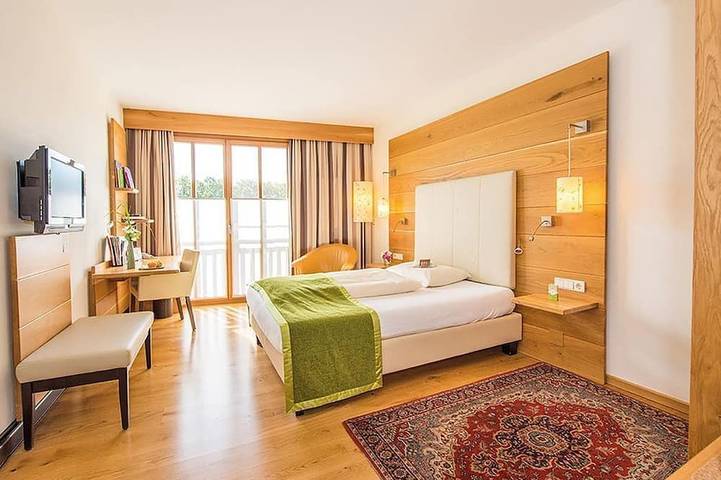 Ferienhaus für 3 Personen, mit Whirlpool und Garten sowie Pool und Sauna in Pöllauberg - 2