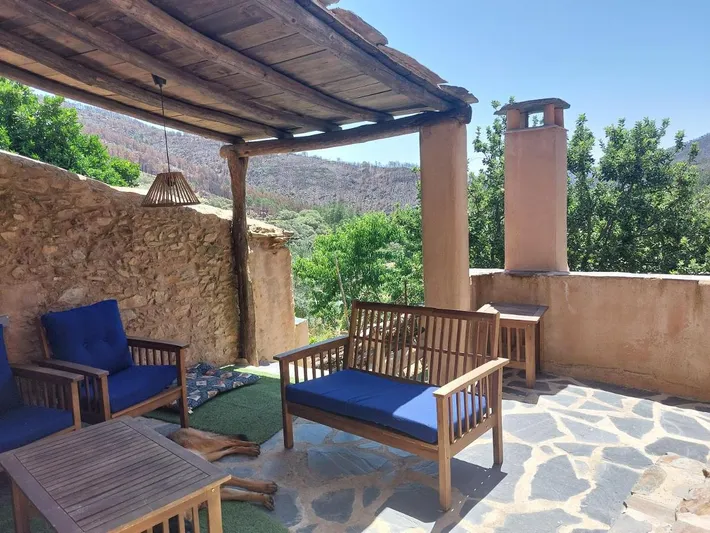 Maison de vacances pour 5 personnes, avec piscine et vue ainsi que jardin et terrasse, animaux acceptés - 1