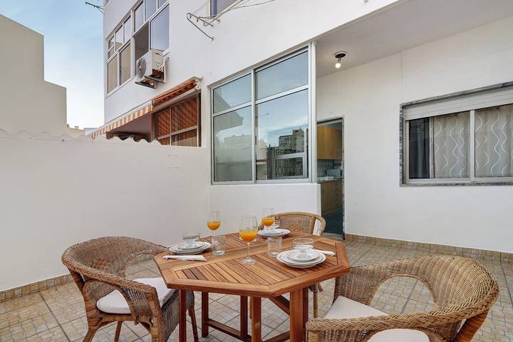 Apartment for 5 people, with Balcony in Faro