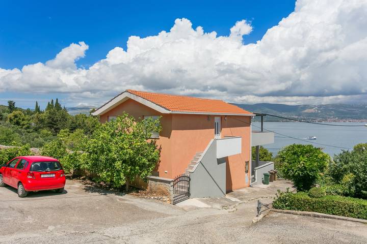 Ferienwohnung für 4 Personen, mit Balkon/Terrasse auf Ciovo - 2