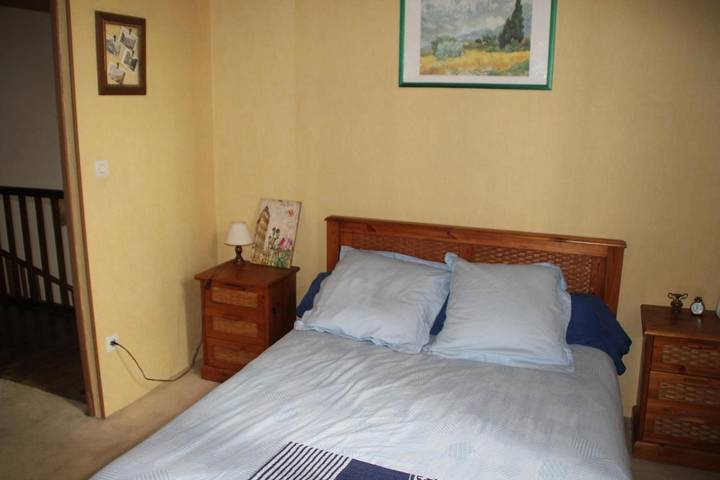 Gîte pour 2 personnes, avec terrasse et vue, animaux acceptés à Saint-Michel-de-Lanès