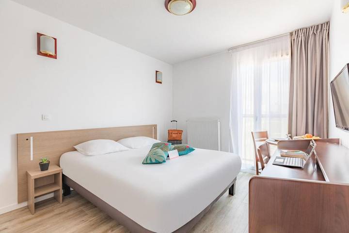 Appart’hôtel pour 2 personnes, avec Balcon