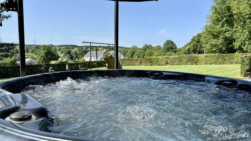 Location de vacances pour 25 personnes, avec sauna et jardin à Gouvy - 2