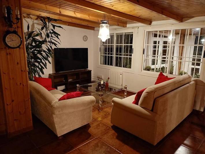 Casa de vacaciones para 10 personas, con jardín además de vistas y piscina, Se admiten mascotas en Costa da Morte - 2