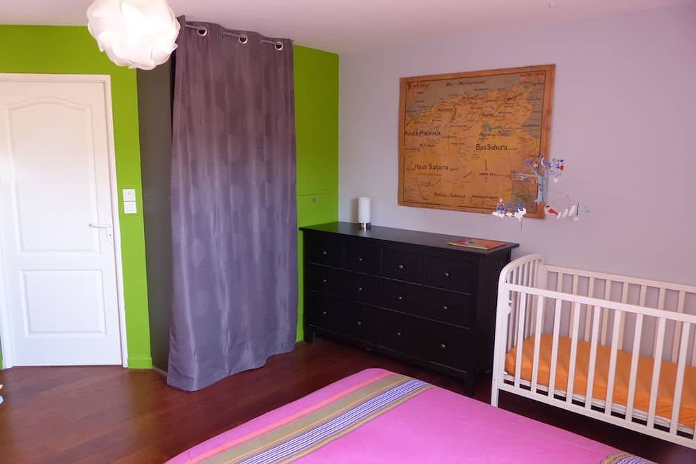 Apartamento entero, Vast duplex 60m² T2. Cerca de la terminal de ferry, la playa y Conleau Pibs in Vannes, Côte des Mégalithes