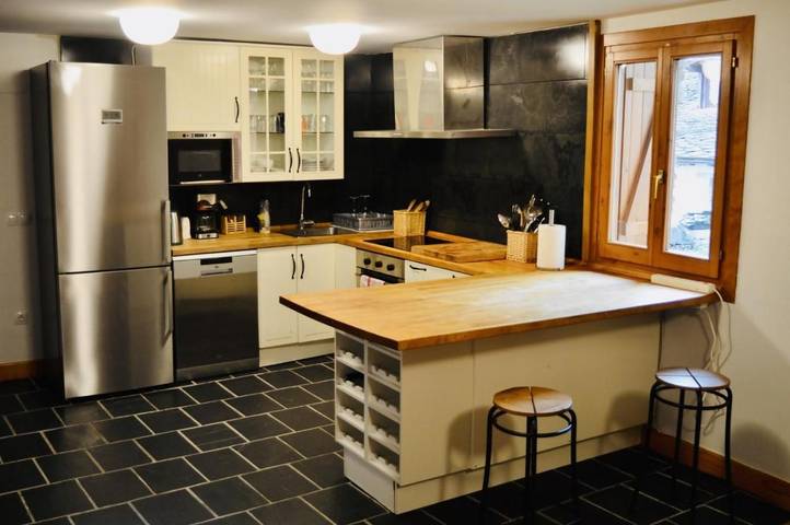 Casa rural para 10 personas, con jardín y vistas, Se admiten mascotas en La Jacetania - 4