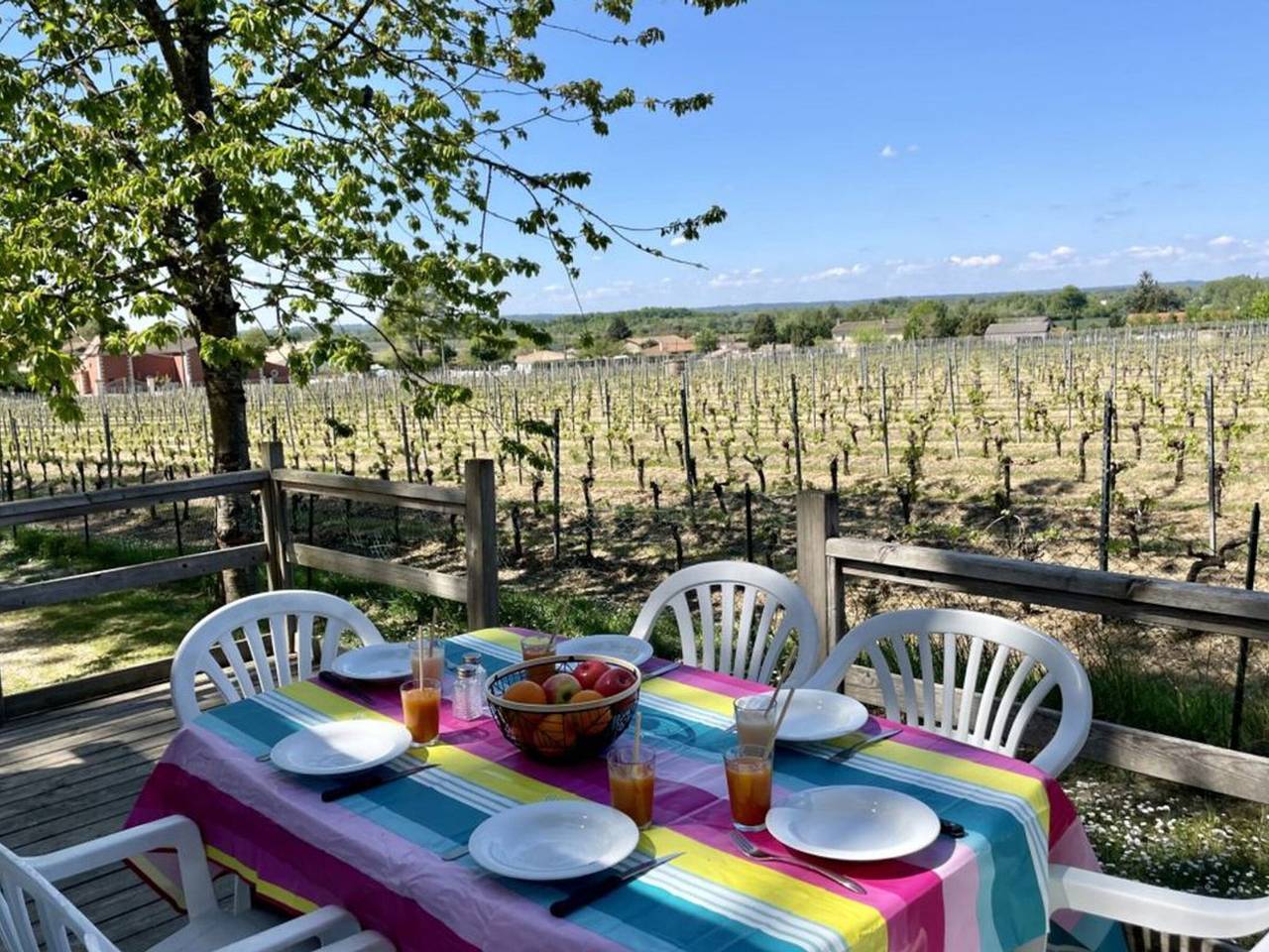 Cottage avec Terrasse - 3 Chambres, 37m² pour 8 Pers. in Petit-Palais-et-Cornemps, Région de Libourne