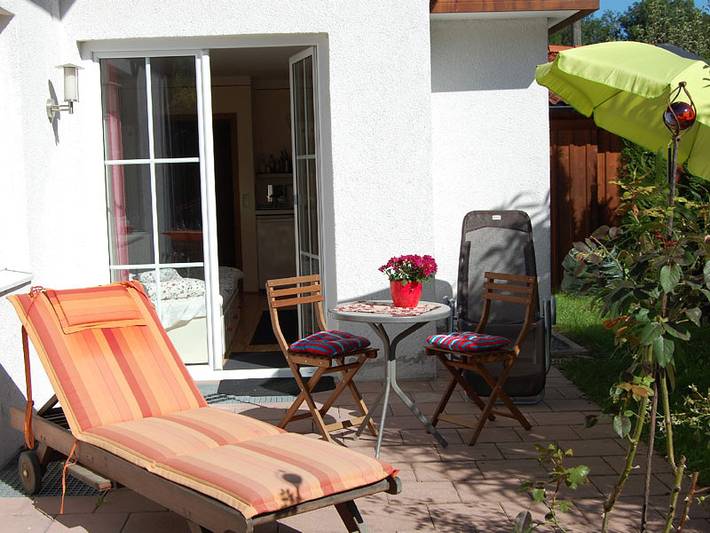 Ferienwohnung für 2 Personen, mit Terrasse und Garten in Prien