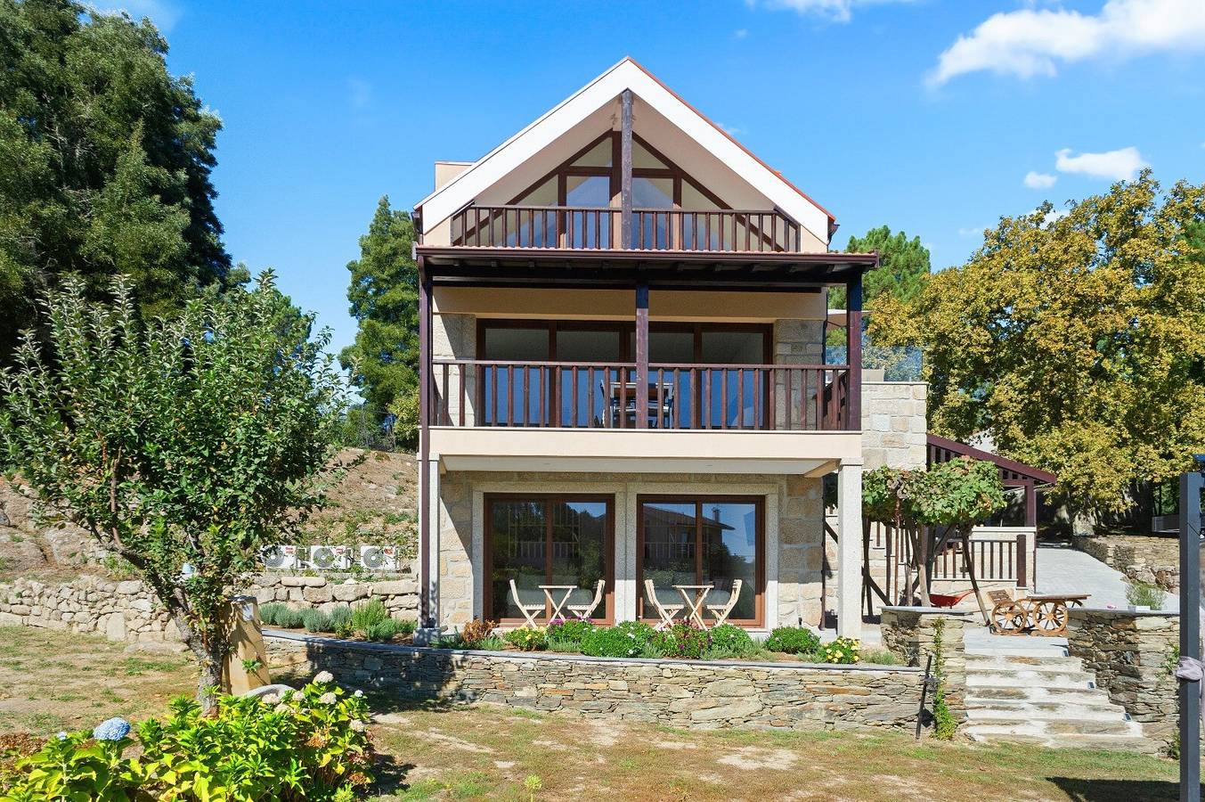 Bed & Breakfast 'Piso Lua' met Uitzicht op de Bergen en Verwarmd Zwembad, foto 7