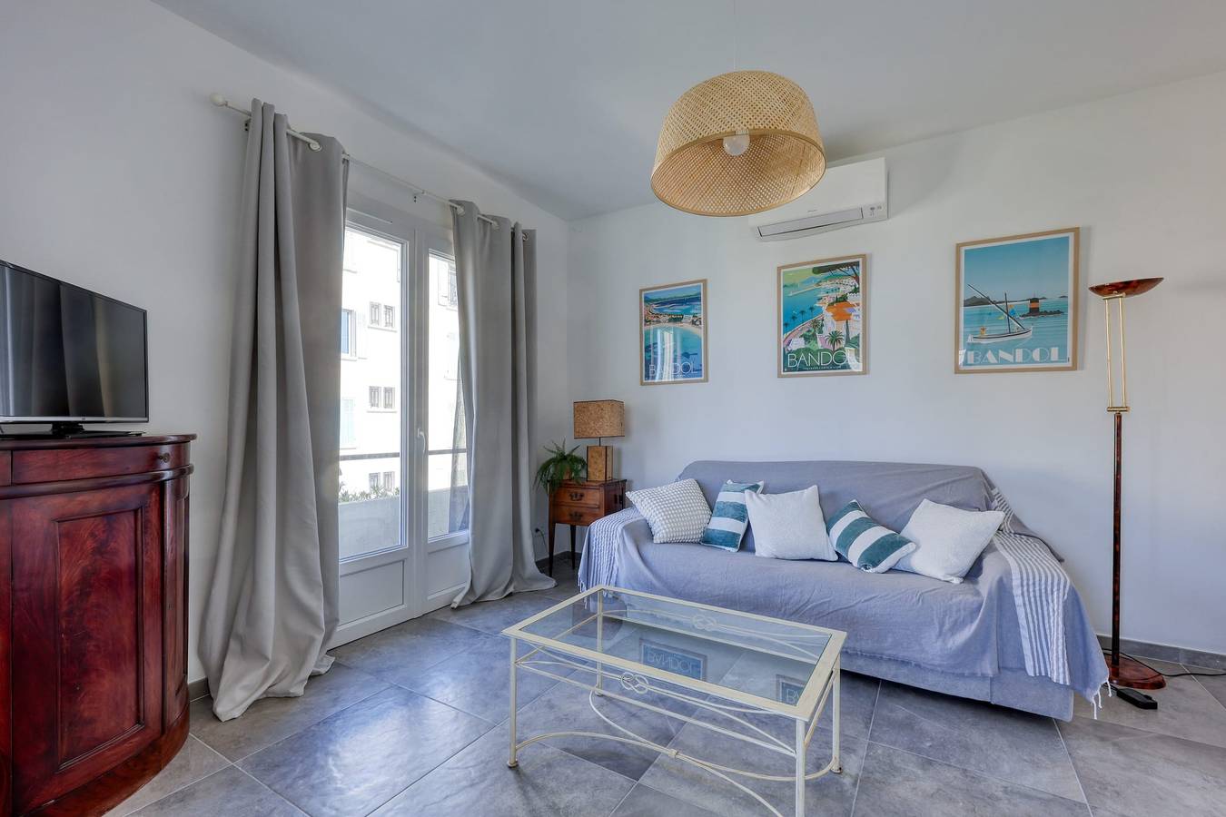 Appartement entier, Appartement Berry, vue mer - Welkeys in Bandol, Côte méditerranéenne (France)
