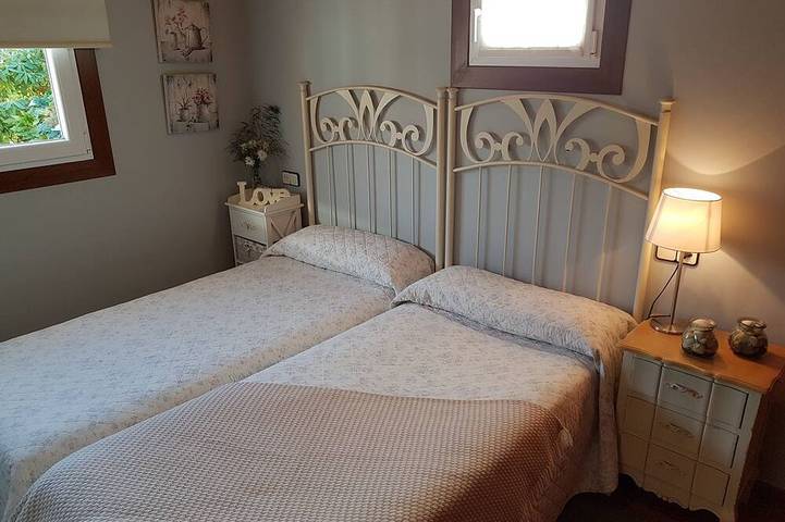 Apartamentos Turísticos Casas Cuncheiro für 4 personen in Cabana de Bergantiños, Costa da Morte