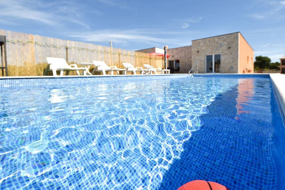 Casa vacanza a Zara a partire da 281€ a notte