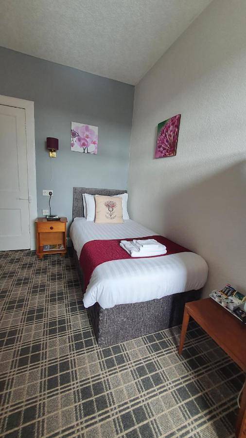 Twin Room in Inverness, Highlands